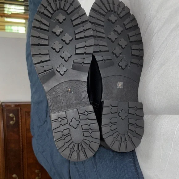 Steve Madden Classic Black Ankle Booties - Picture 8 of 9